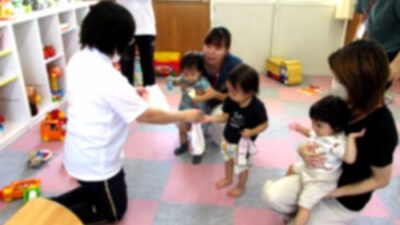 子育て支援センターで秋をみつけよう！