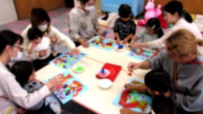 子育て支援センター☆秋の親子製作！どんぐりさんを作ったよ♪