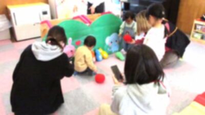 子育て支援センター☆ハッピーバースデー♫２月のお誕生会